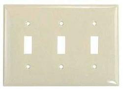 TAPA PLASTICA SWITCH TRIPLE ALMO